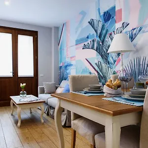 Lora Luxury House,parking Apartment